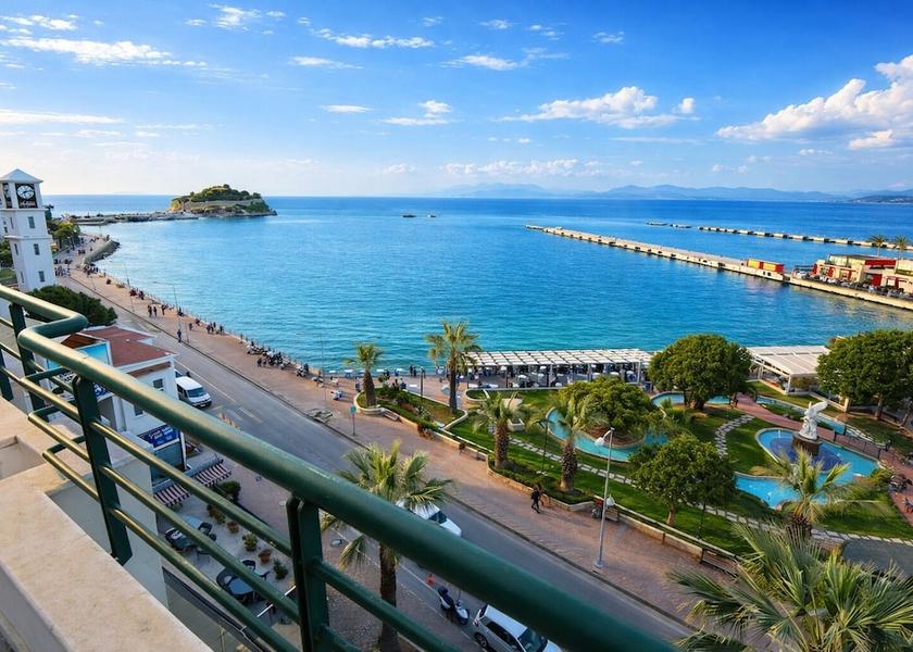 Aydin Kuşadası Beach