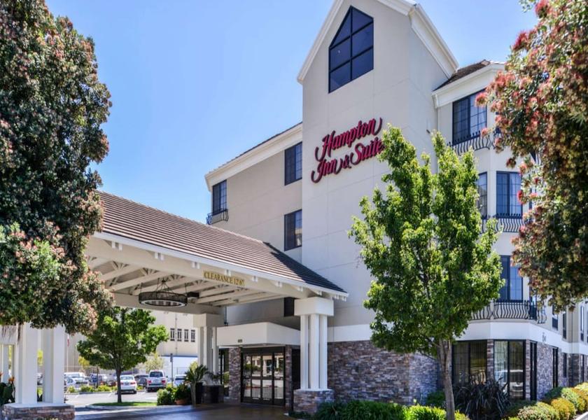 California Burlingame Exterior