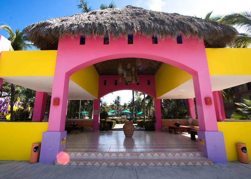 Nayarit Bucerías Interior Entrance