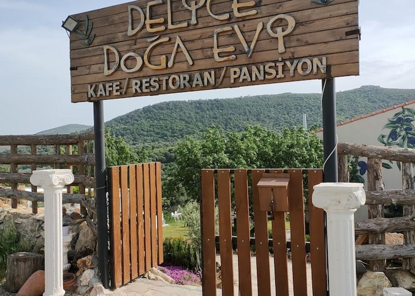 Izmir Foça Entrance