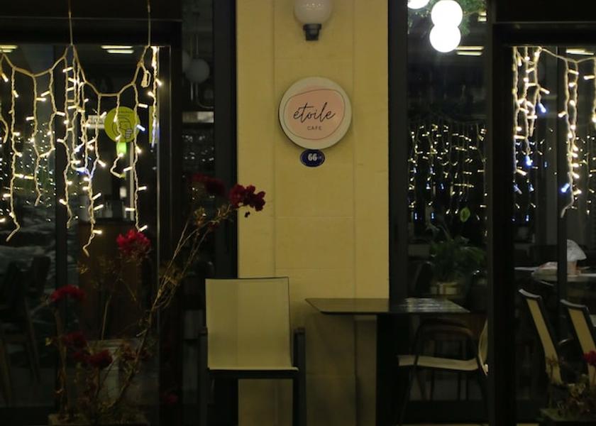 Izmir Foça Cafe