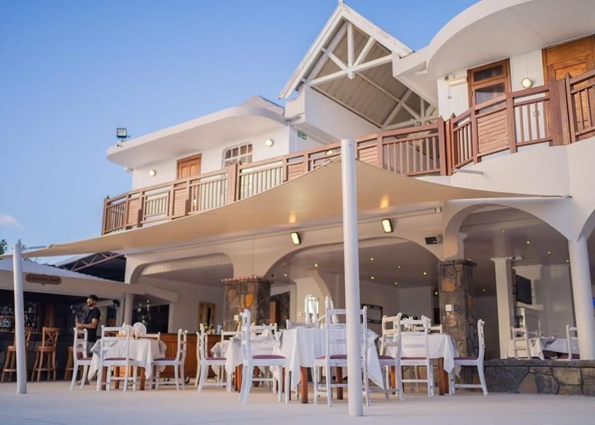 MU Flic-en-Flac Facade