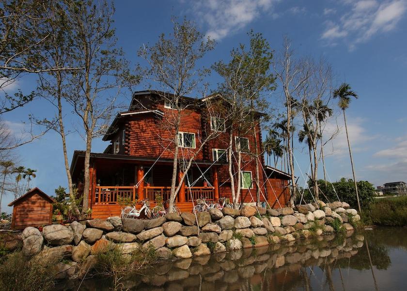 Yilan County Dongshan Exterior Detail