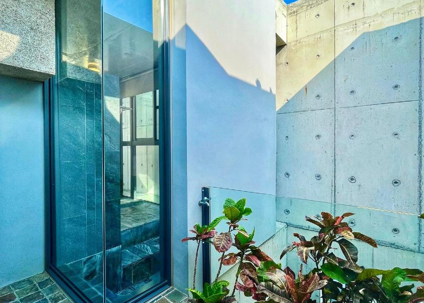 Pingtung County Checheng Balcony/terrace