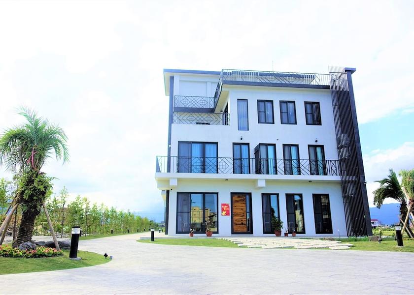 Yilan County Dongshan Front of property