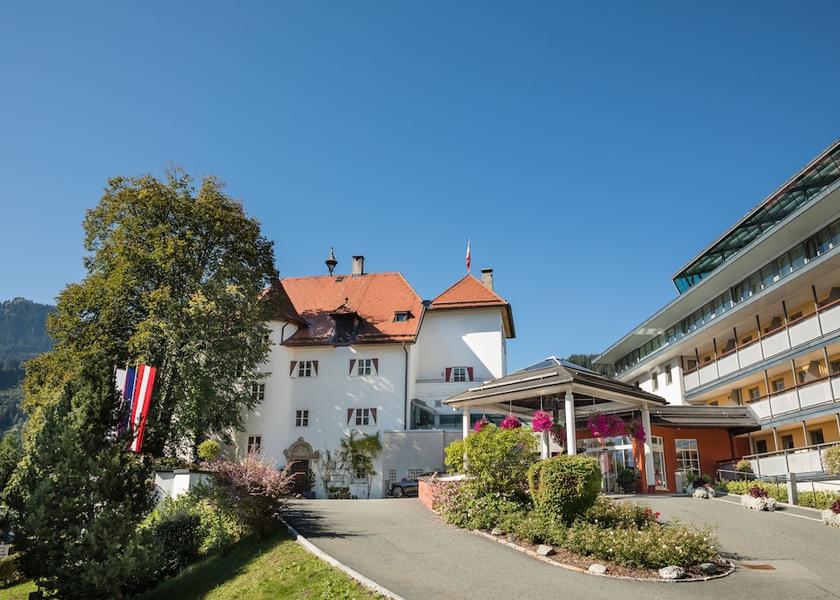 Tyrol Kitzbühel Exterior Detail