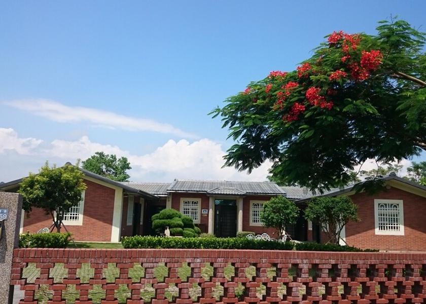Yilan County Dongshan Exterior Detail