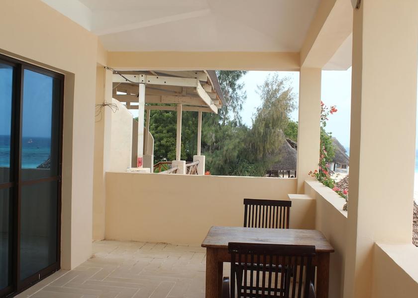  Nungwi Balcony View