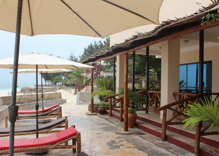  Nungwi Sundeck