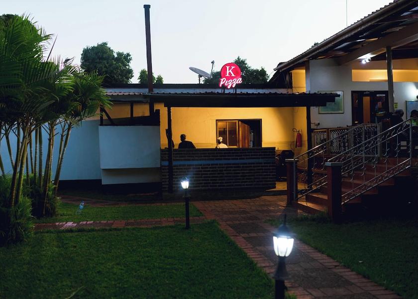  Moshi Exterior Detail