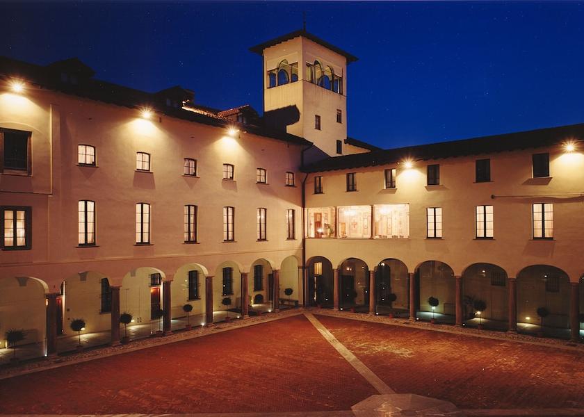 Lombardy Sesto San Giovanni Courtyard