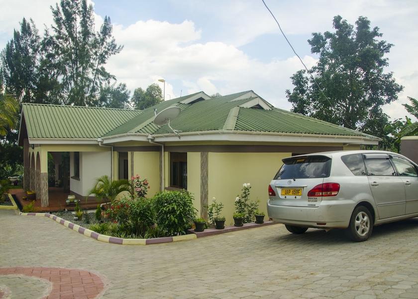 Western Region Fort Portal Parking