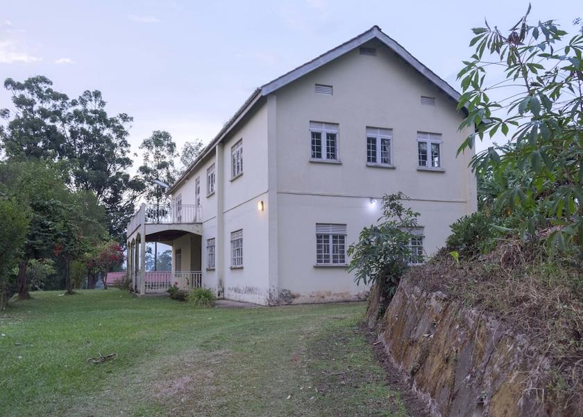 Western Region Fort Portal Room
