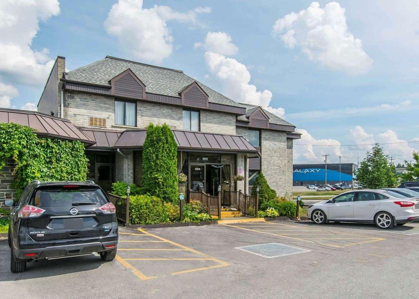 Quebec Sherbrooke Hotel Exterior