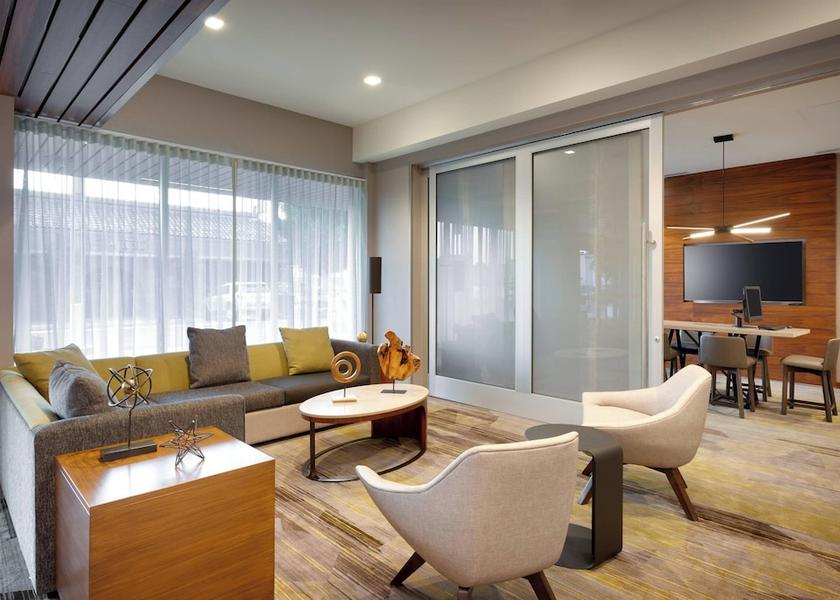 California Hawthorne Lobby