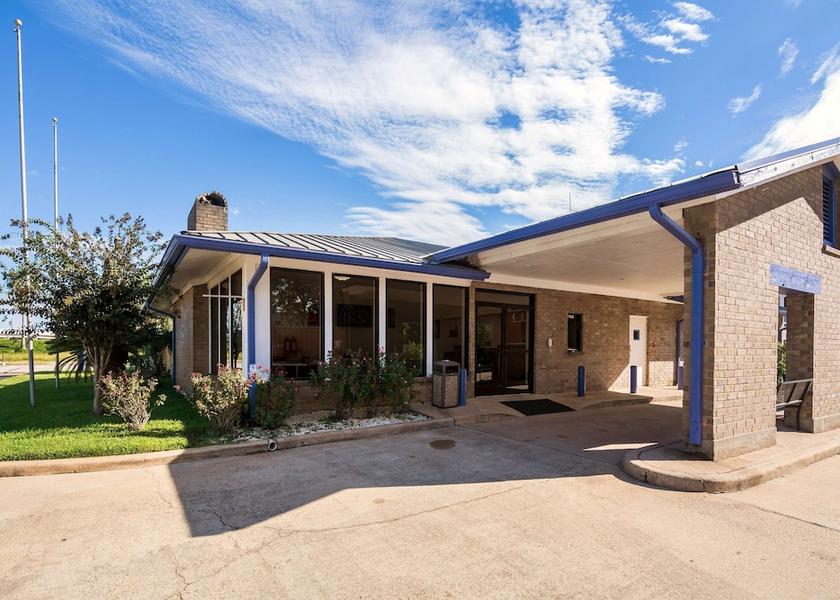 Texas Freeport Facade