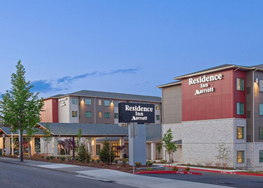 Washington SeaTac Exterior Detail