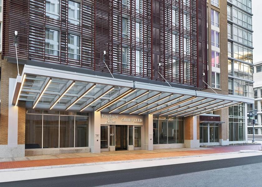 Virginia Washington Exterior Detail