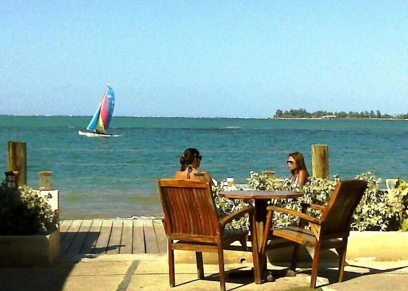  Carolina Exterior Detail