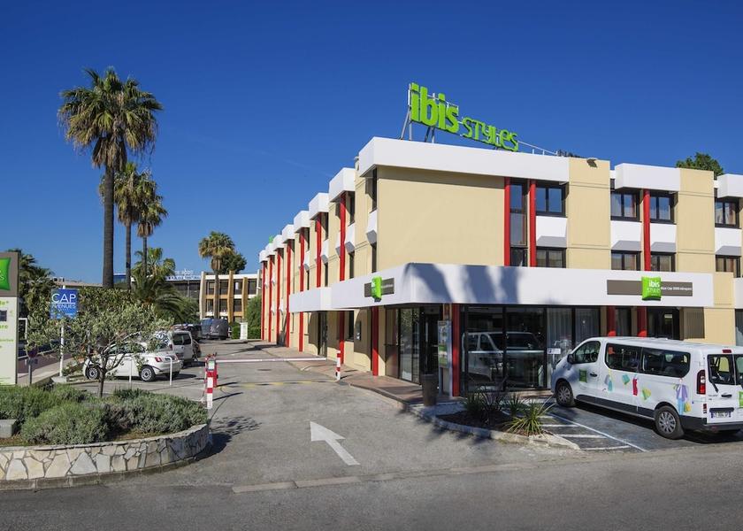 Provence-Alpes-Côte d'Azur Saint-Laurent-du-Var Exterior