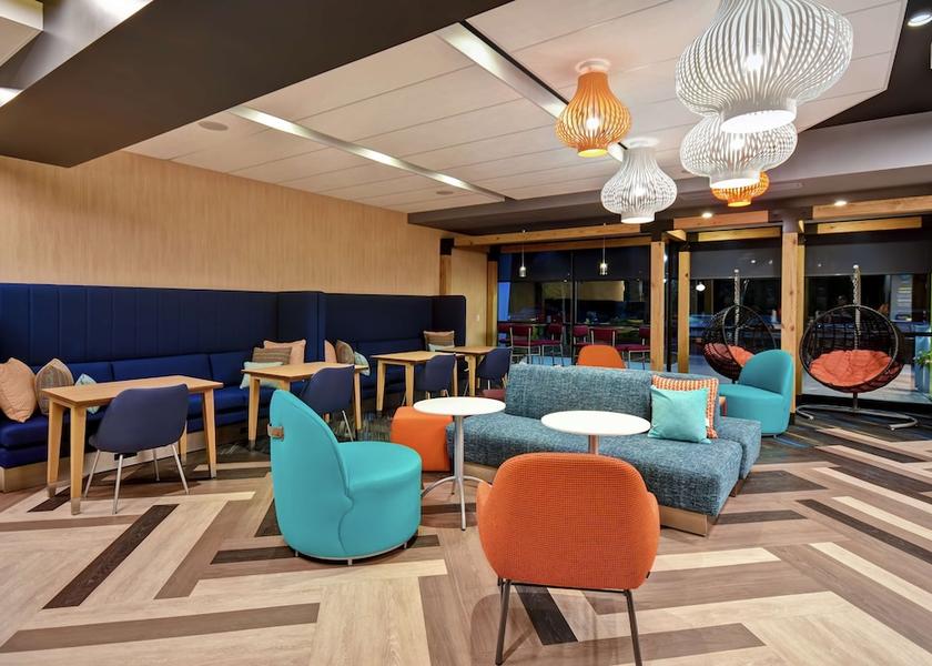 Michigan Sterling Heights Lobby