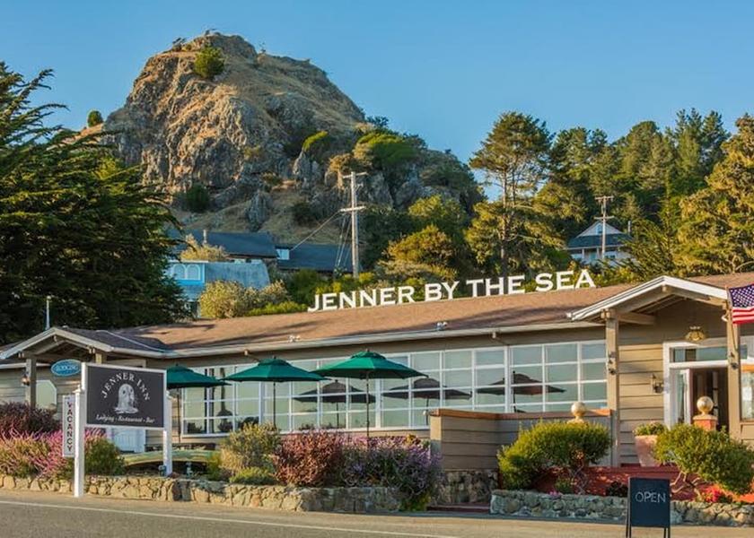 California Jenner Entrance