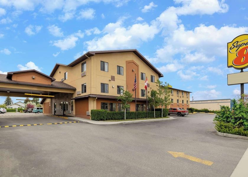 Montana Butte Exterior Detail