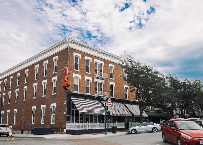 Iowa Centerville Facade