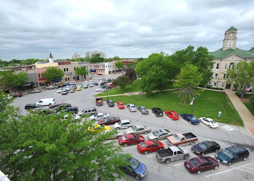 Iowa Centerville Parking