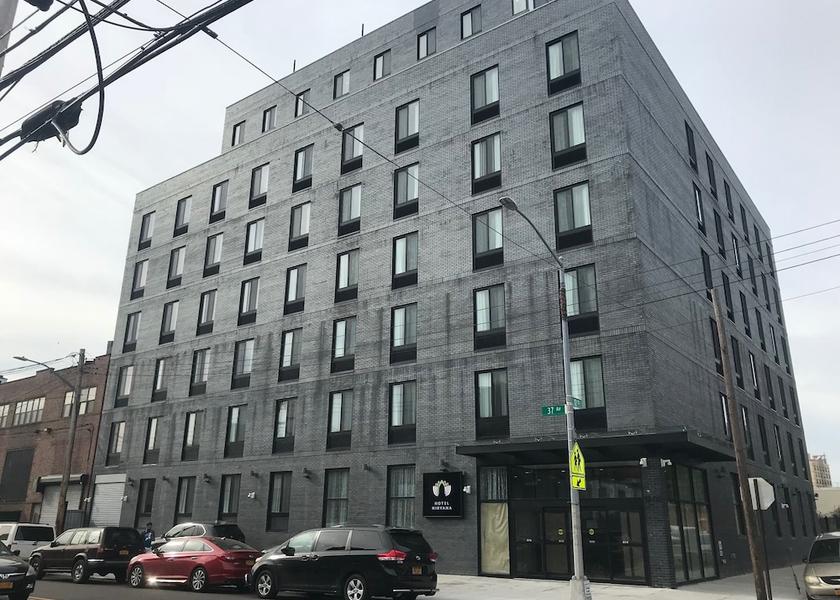 New York Long Island City Facade