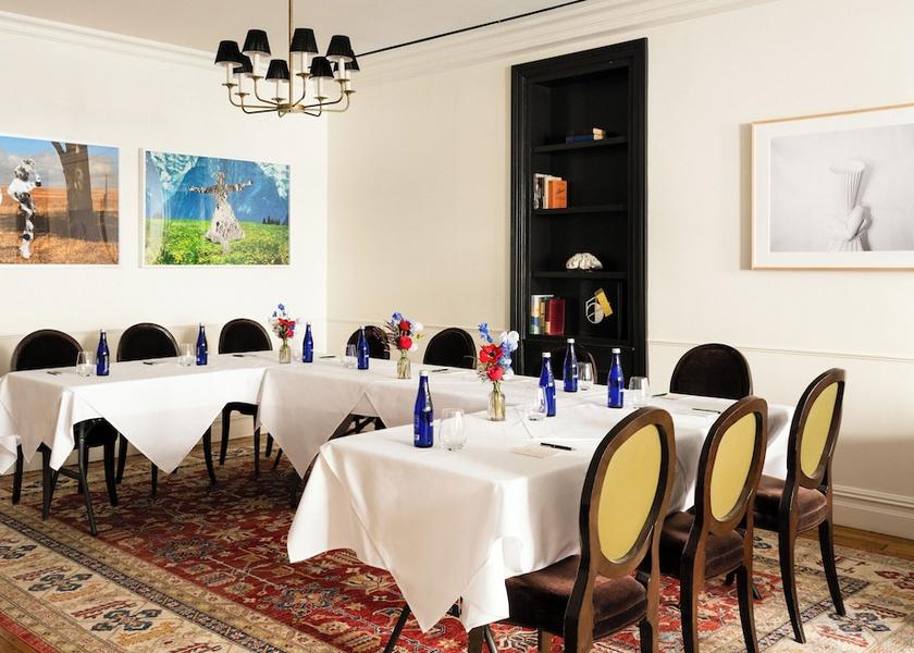 New York New York Meeting Room