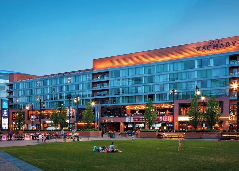 Illinois Chicago Exterior Detail