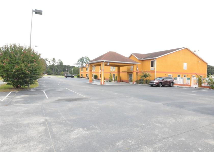 Georgia Hazlehurst Exterior