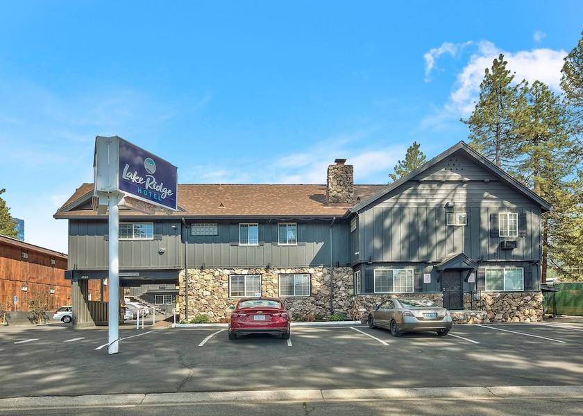 California South Lake Tahoe Facade