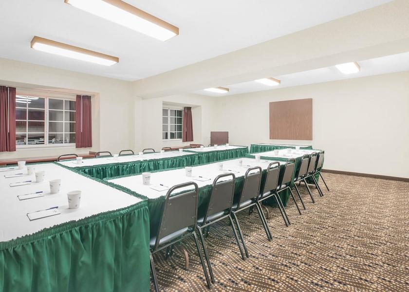 Pennsylvania Hamburg Meeting Room