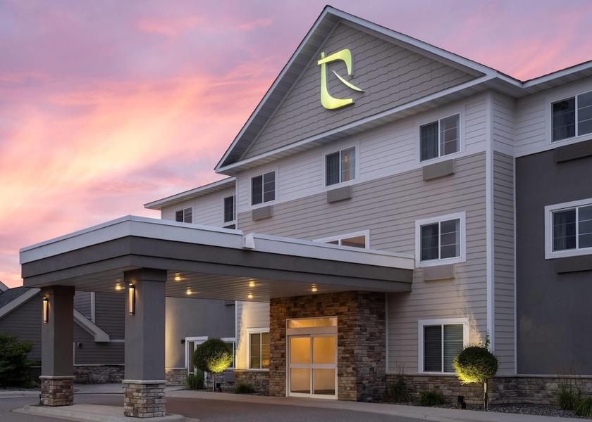 Minnesota New London Exterior