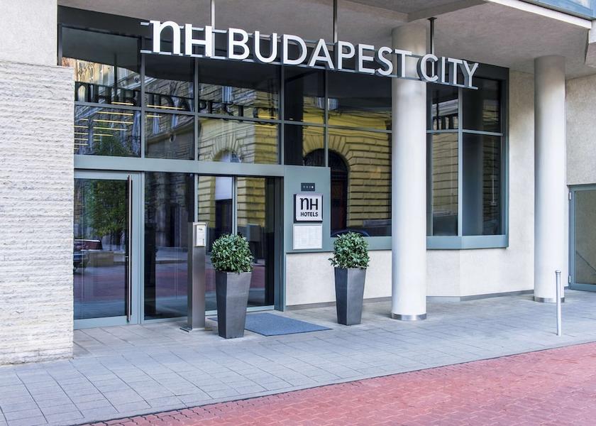  Budapest Exterior