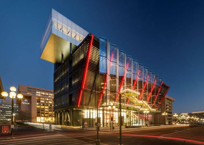 Virginia Washington Facade