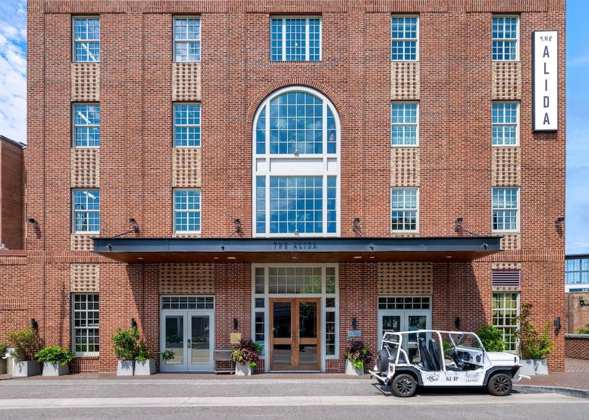 Georgia Savannah Exterior Detail