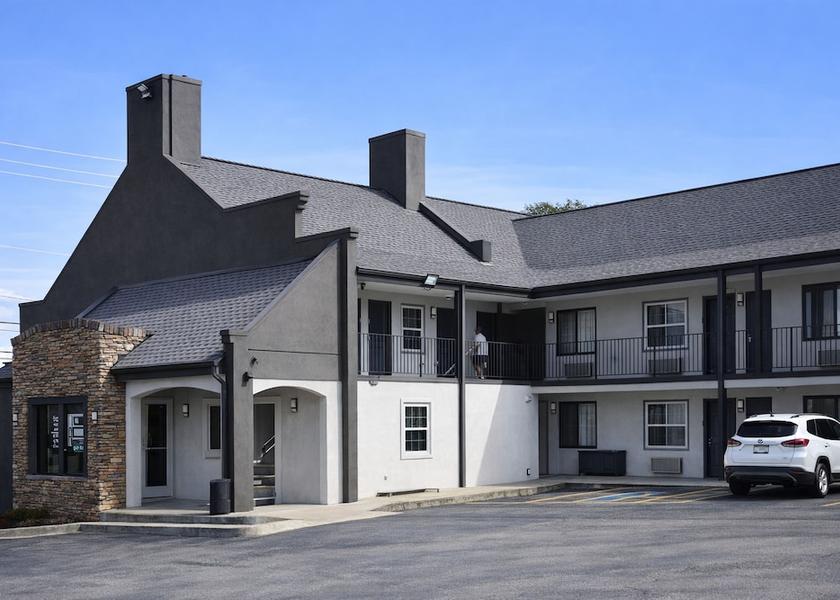 Tennessee Antioch Front of property