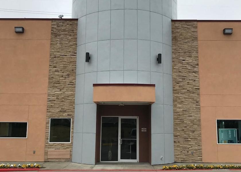 Texas Sugar Land Facade
