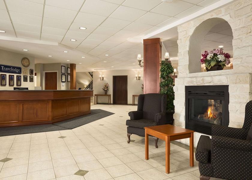 Alberta Strathmore Lobby