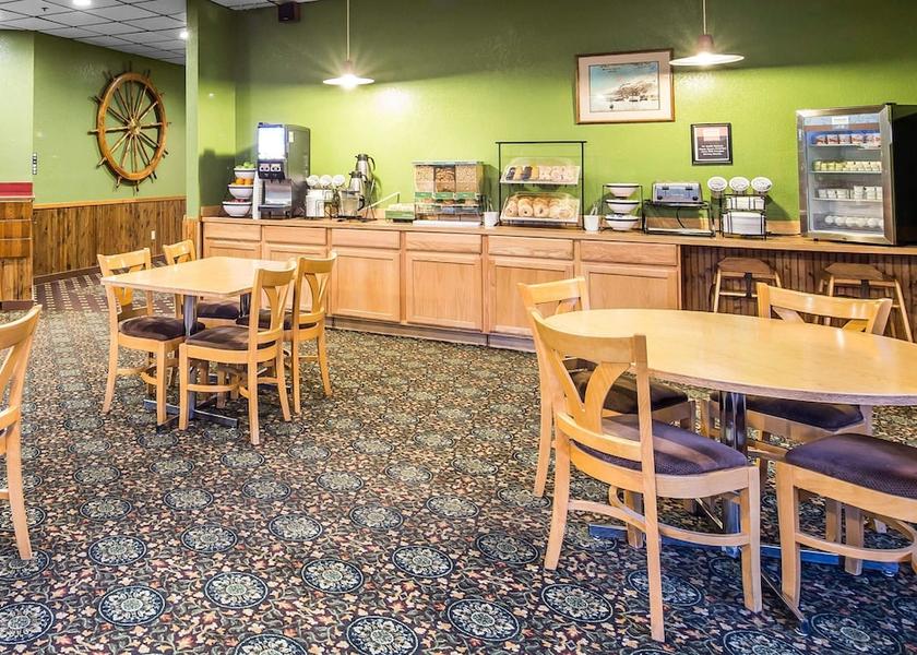 Alaska Kodiak Breakfast Area