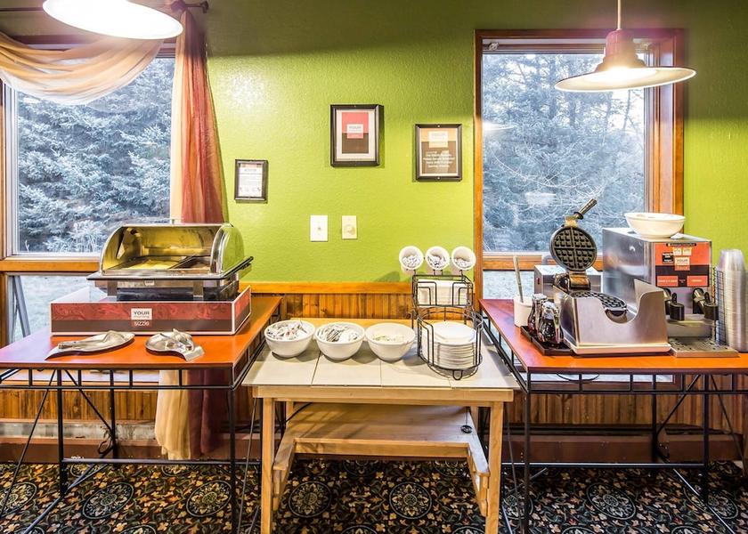 Alaska Kodiak Breakfast Area