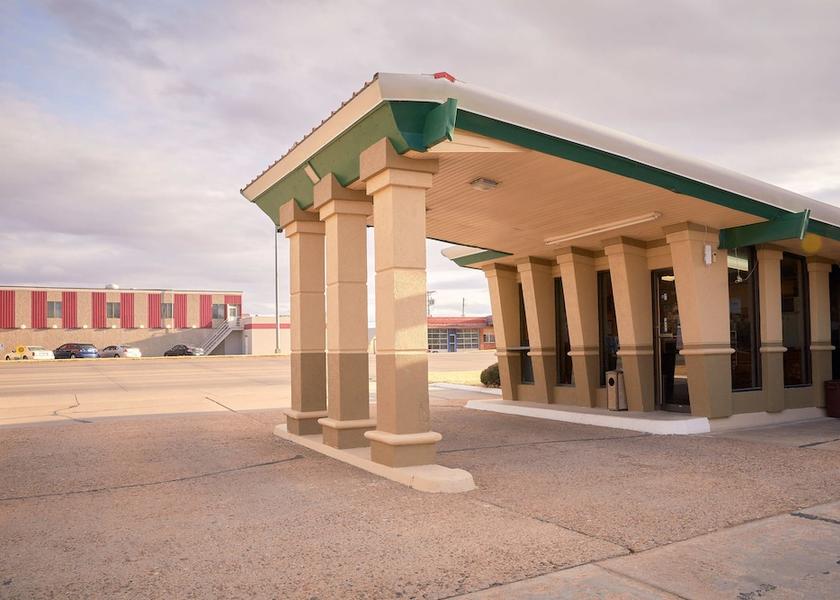 Kansas Liberal Exterior Detail