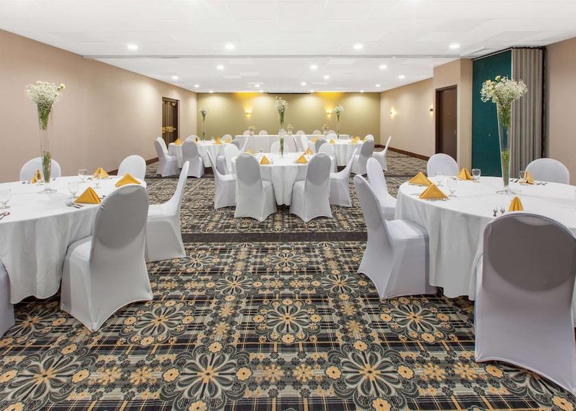 Michigan Grand Rapids Meeting Room