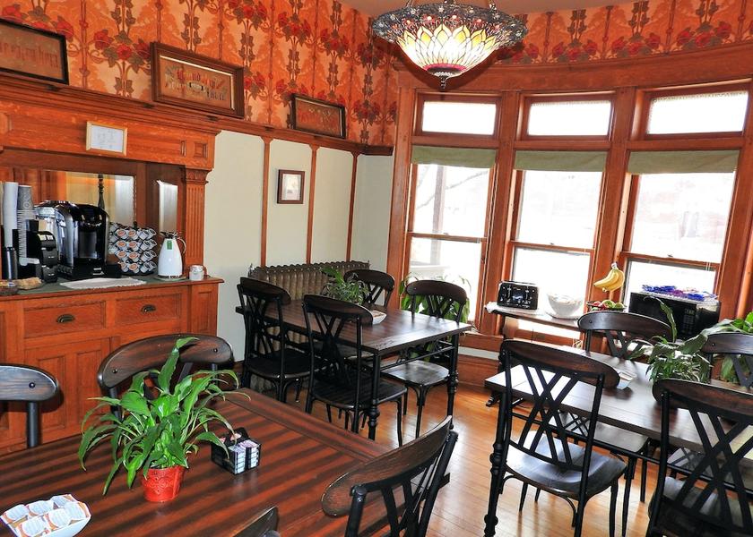 Illinois Champaign Breakfast area