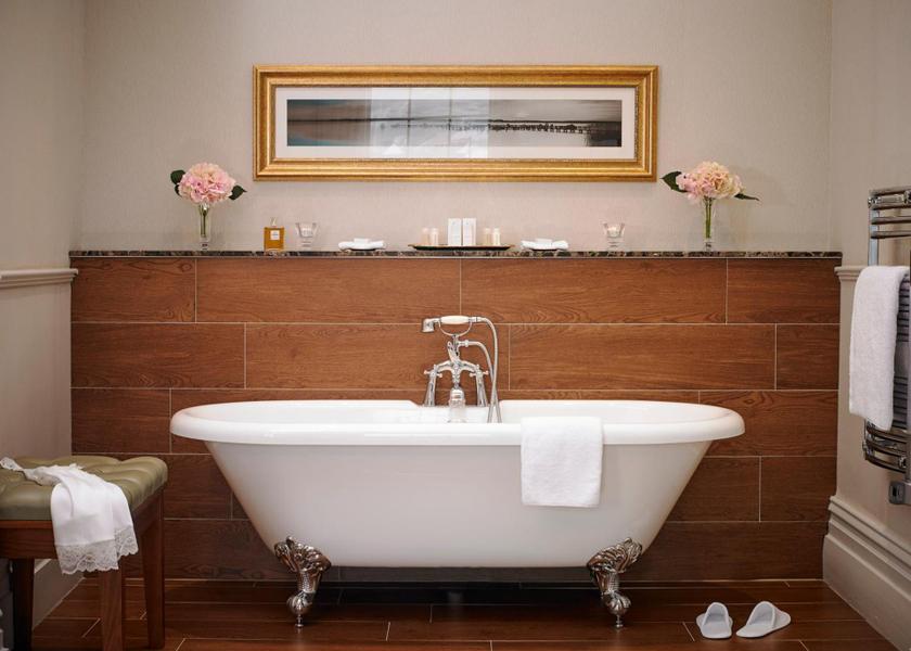 County Cork Kinsale Deluxe Junior Suite