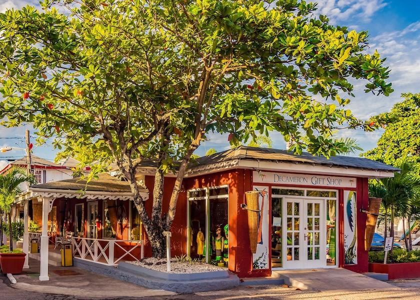 Saint James Runaway Bay Gift Shop