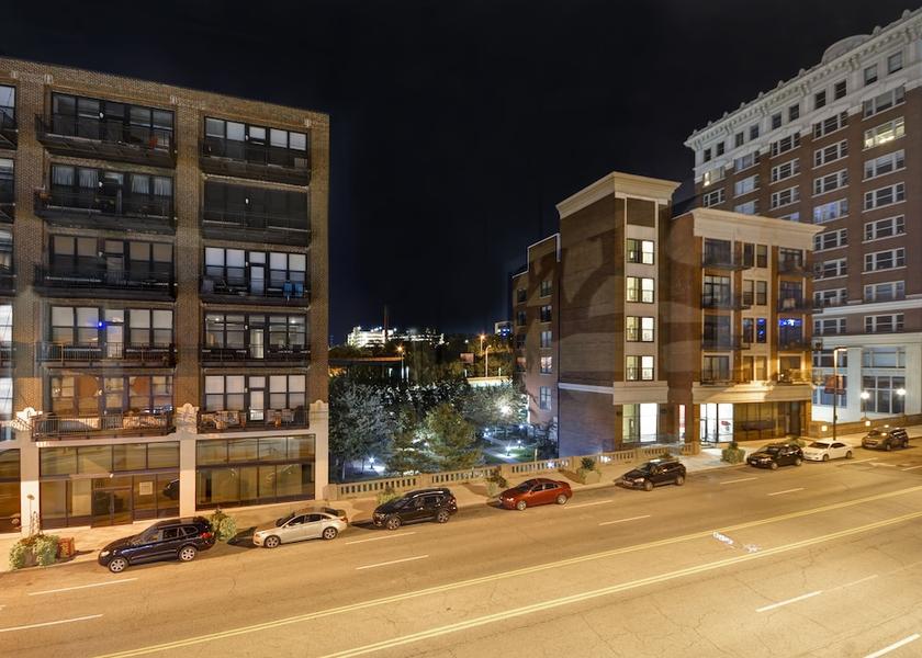 Missouri Kansas City Exterior Detail